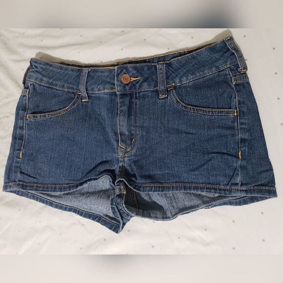 Women's Denim Shorts Sz 8 - Picture 2 of 5